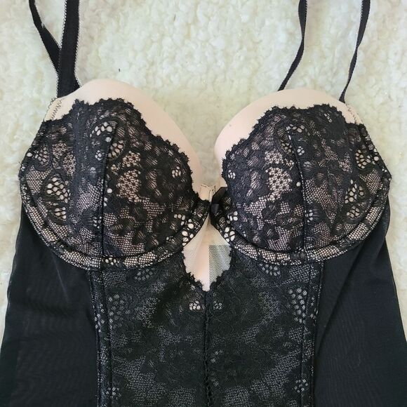 Victoria's Secret Black Sexy Underwire Corset‎ - Picture 2 of 5